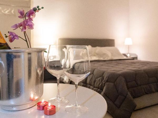 Duomo Luxury Suite Catania : photo 6 de la chambre chambre supérieure lit queen-size