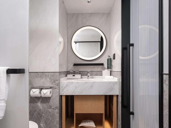 Hilton Garden Inn Beijing Temple Of Heaven East Gate Station : photo 3 de la chambre chambre lits jumeaux avec canapé-lit