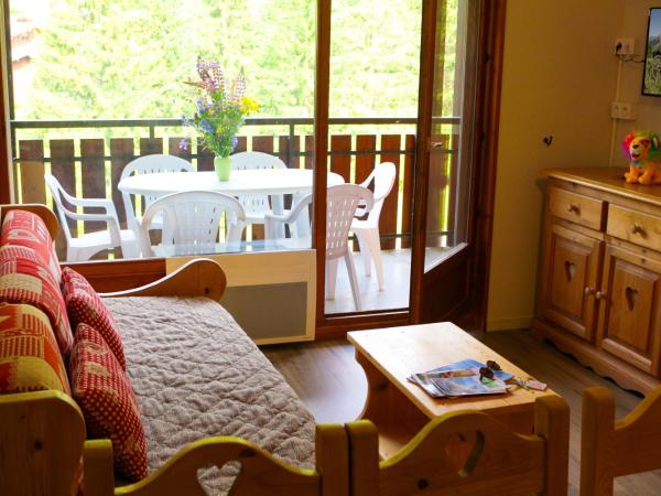 Azureva La Clusaz les Aravis : photo 3 de la chambre appartement avec balcon