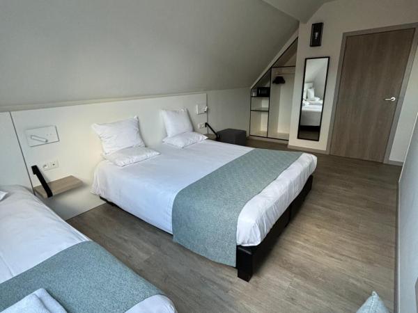 Martin's Brugge : photo 4 de la chambre chambre triple avec salle de bains