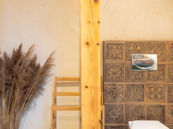 BlissHouse Cracow : photo 7 de la chambre chambre quadruple avec baignoire