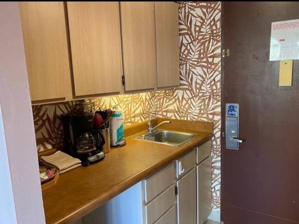 Pacific Monarch : photo 2 de la chambre studio avec balcon