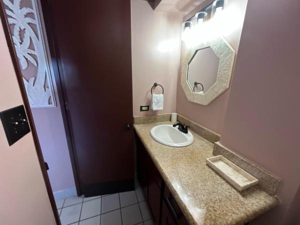 Pacific Monarch : photo 8 de la chambre studio avec balcon