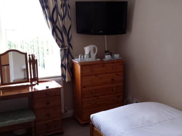 Glenade : photo 3 de la chambre chambre lits jumeaux