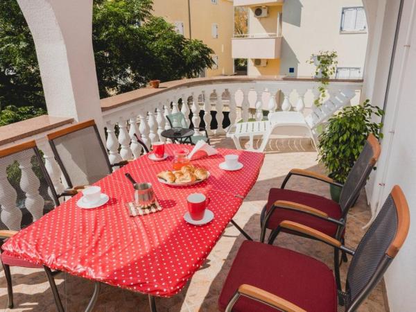 Villa Nike : photo 1 de la chambre suite avec terrasse