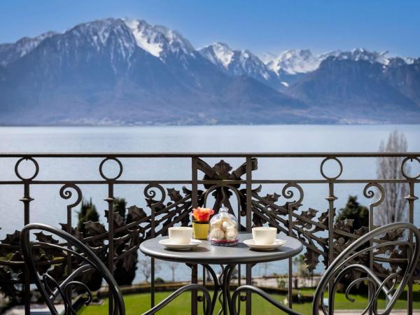 Fairmont Le Montreux Palace : photo 4 de la chambre chambre deluxe - vue sur lac