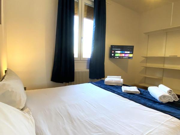 Avantgard Rooms Red Carpet : photo 8 de la chambre chambre double avec salle de bains privative