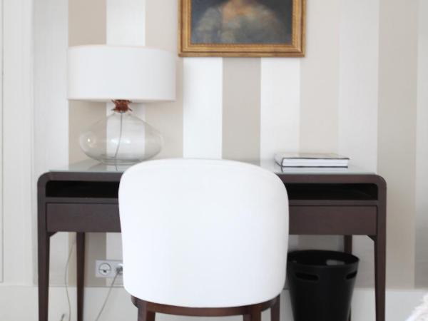 La Maison Jules : photo 2 de la chambre chambre double deluxe avec baignoire