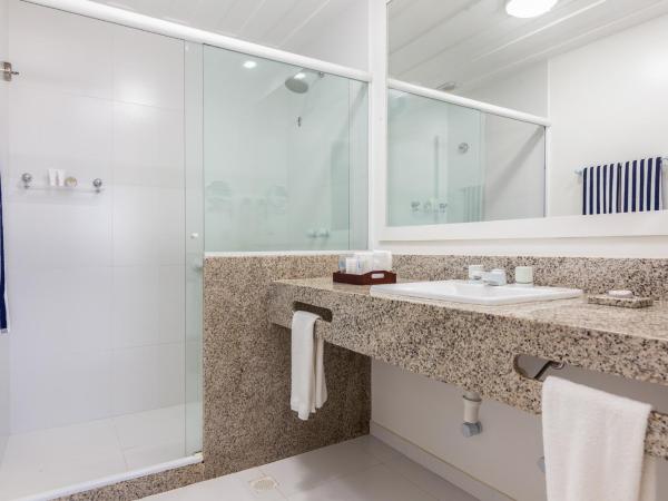 Le Relais La Borie : photo 5 de la chambre chambre principale - vue sur mer