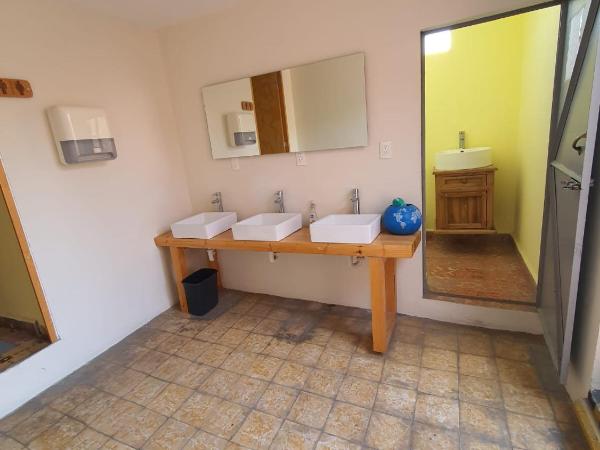 Hostalgia : photo 1 de la chambre dortoir pour hommes