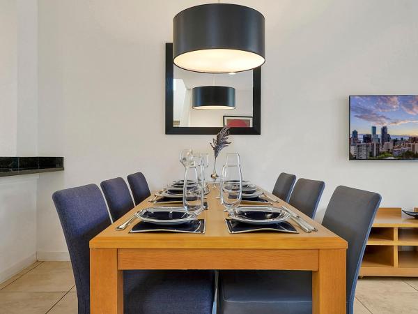 Regal Oaks Resort Vacation Townhomes by IDILIQ - Free Private Hot tub! : photo 4 de la chambre maison 3 chambres avec bain à remous privé