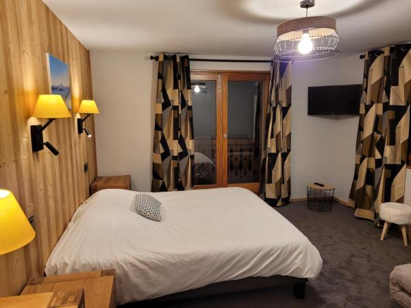 Hôtel Belalp : photo 5 de la chambre suite familiale avec balcon