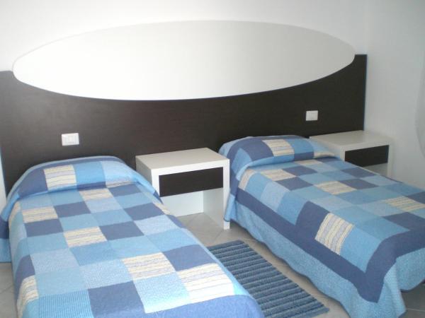 Residence Olbia : photo 4 de la chambre chambre lits jumeaux