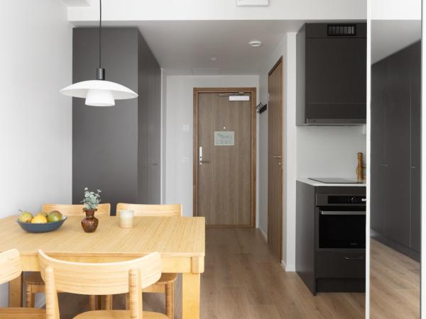 Noli Otaniemi : photo 8 de la chambre spacious-studio with sea view