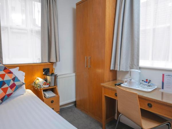 Queensway Hotel, Sure Hotel Collection by Best Western : photo 2 de la chambre chambre double cosy