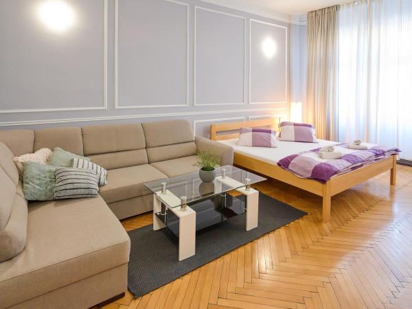 Stodolní Apartment : photo 3 de la chambre chambre quadruple