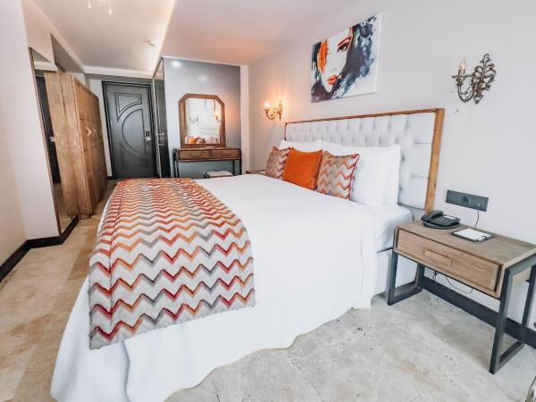 Doors Urla Hotel & Bungalows : photo 5 de la chambre chambre double - vue sur piscine