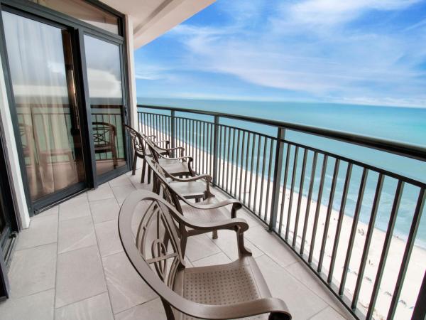 Breakers Resort Hotel : photo 2 de la chambre paradise oceanfront deluxe two bedroom condo