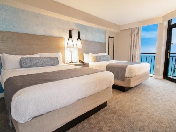 Breakers Resort Hotel : photo 6 de la chambre paradise oceanfront deluxe two bedroom condo