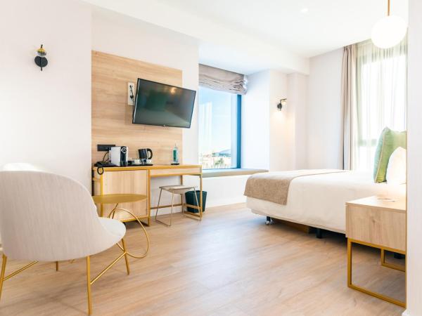 Hotel Málaga Vibes : photo 5 de la chambre chambre lit king-size deluxe