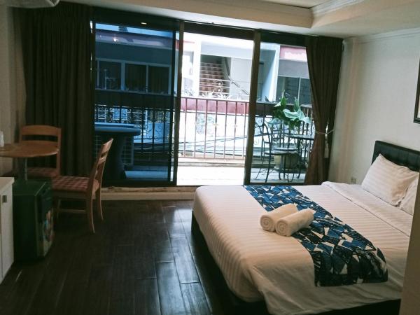 the L Hua Hin : photo 1 de la chambre chambre double avec balcon