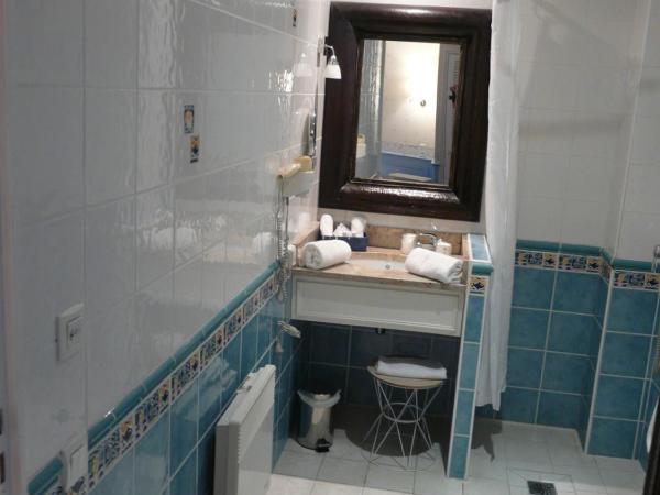 Le Querrien : photo 2 de la chambre chambre double - accessible aux personnes à mobilité réduite