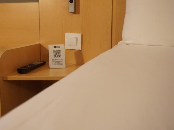 Ibis Girona : photo 7 de la chambre chambre double standard