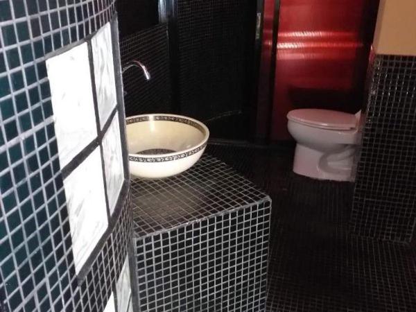 Sojourn 7 bedroom #villa #Full Moon#haadrin : photo 7 de la chambre chambre quadruple Économique avec salle de bains commune