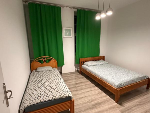 Rynek 6 : photo 4 de la chambre chambre double avec salle de bains commune