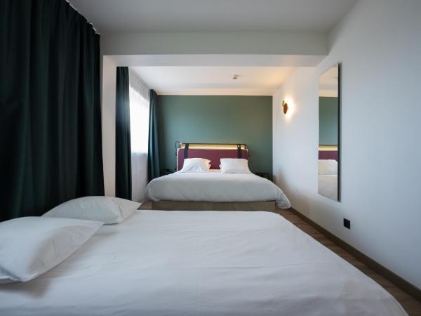 Campanile Perpignan Aéroport : photo 1 de la chambre chambre avec 1 lit double et 1 canapé-lit double