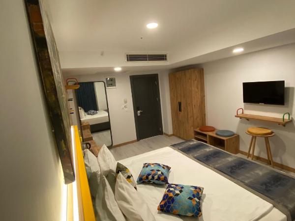 The Gate Kadıköy Downtown : photo 1 de la chambre chambre double deluxe avec balcon