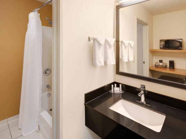 Fairfield Inn & Suites Indianapolis Airport : photo 3 de la chambre chambre double avec 2 lits doubles