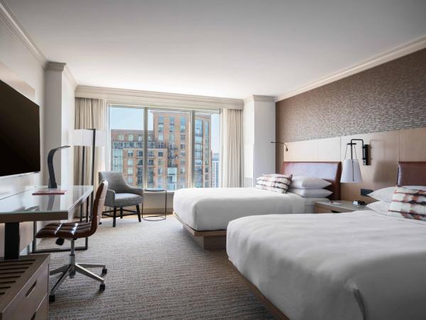 Baltimore Marriott Waterfront : photo 3 de la chambre chambre double ou lit king-size – vue sur ville