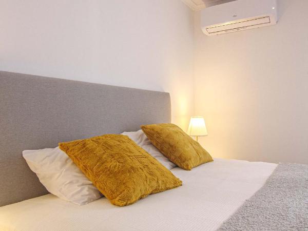 Pine House - Faro Airport, Beach and City Center : photo 8 de la chambre grande chambre double