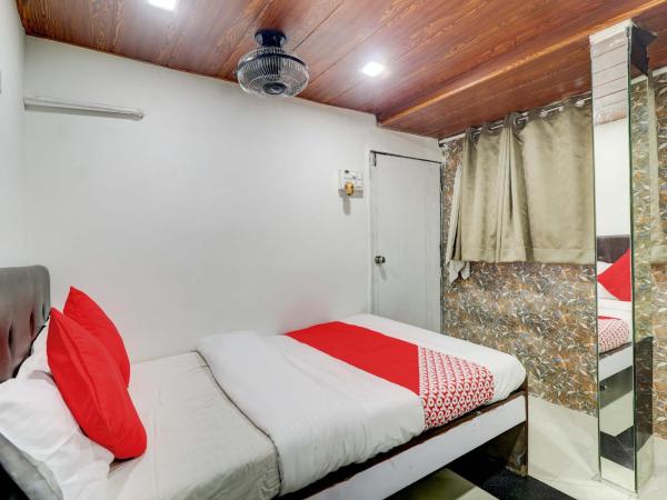 OYO Hotel Memsaab Family Residency : photo 2 de la chambre chambre triple classique