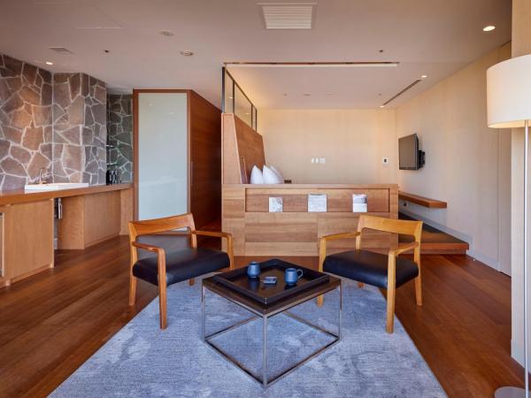 Hilltop Resort Fukuoka : photo 4 de la chambre suite avec terrasse