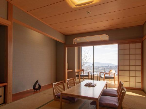 Hilltop Resort Fukuoka : photo 2 de la chambre chambre japonaise moderne