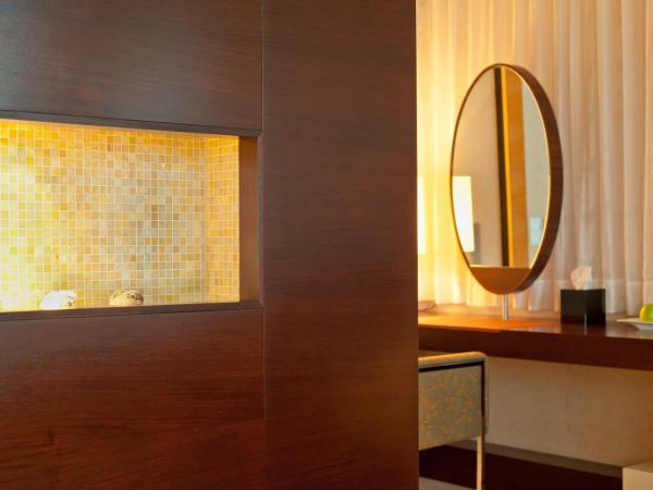 Dorint Hotel am Heumarkt Köln : photo 6 de la chambre suite présidentielle