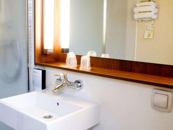 Campanile Annecy - Cran Gevrier : photo 10 de la chambre chambre double