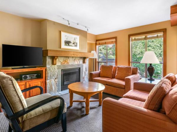 Hilton Grand Vacations Club Whistler : photo 3 de la chambre suite 1 chambre lit king-size avec canapé-lit