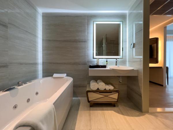 Amethyst Hotel Pattaya : photo 4 de la chambre suite 1 chambre améthyste