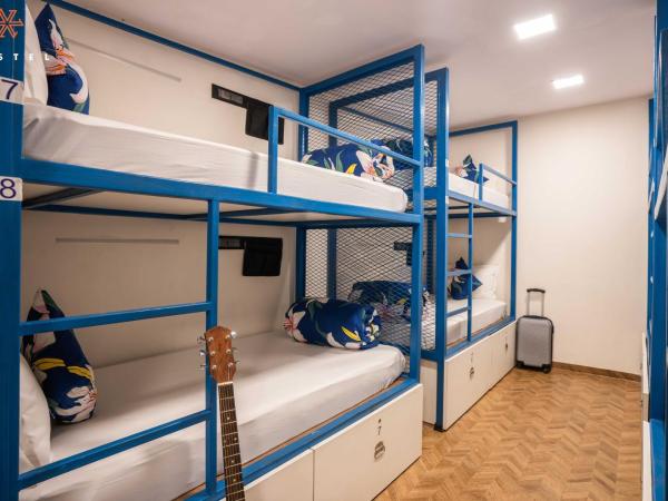 Zostel Mumbai : photo 4 de la chambre lit superposé dans dortoir pour femmes