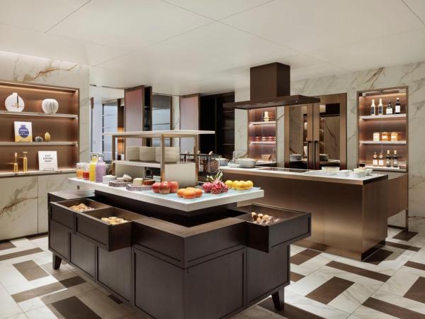 The Westin Tokyo : photo 10 de la chambre king room with club lounge access - high floor