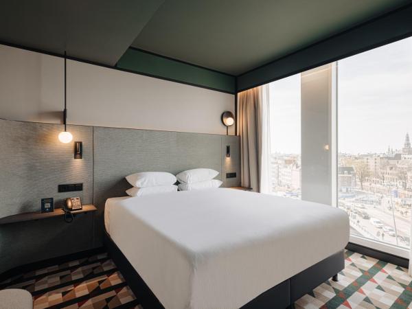 DoubleTree by Hilton Amsterdam Centraal Station : photo 1 de la chambre suite 1 chambre - vue sur ville