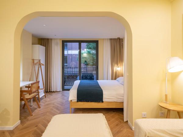 Cloud Expo Apartment : photo 5 de la chambre colorful style apartment