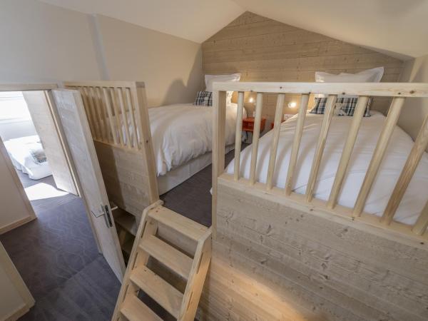 Les Chalets Du Jardin Alpin : photo 5 de la chambre appartement 5 chambres (10-12 adultes)