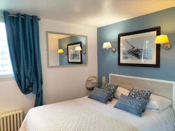 Logis HOTEL RESTAURANT La Régence : photo 3 de la chambre chambre quadruple