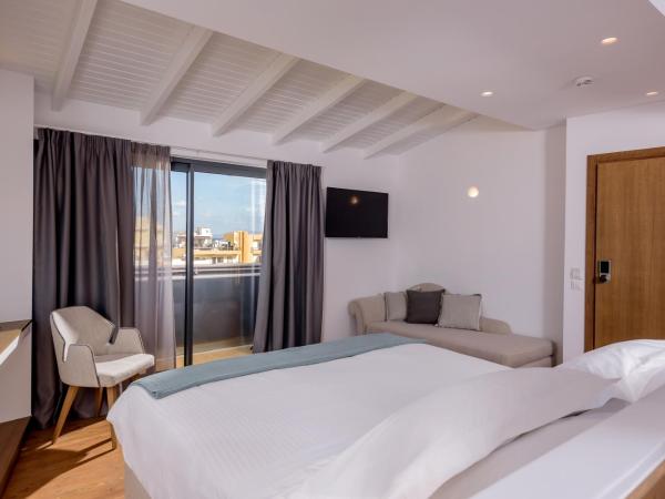 Iraklion Hotel : photo 4 de la chambre suite junior - vue sur mer