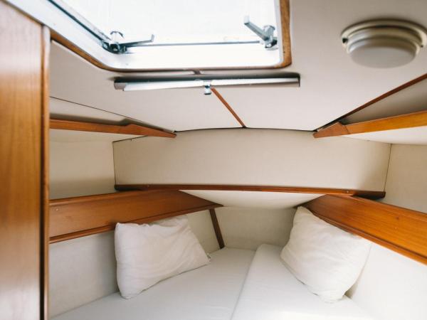Sleep in boat : photo 1 de la chambre mobile home
