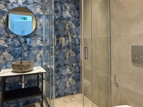 Urban Elephant Suites : photo 9 de la chambre chambre double avec balcon